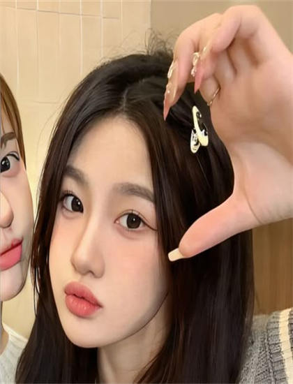 【艺术赏析】《典当情丝后，夫人变得冷酷无情》的观众反响与社会影响 哲学思考下的为你详细解读